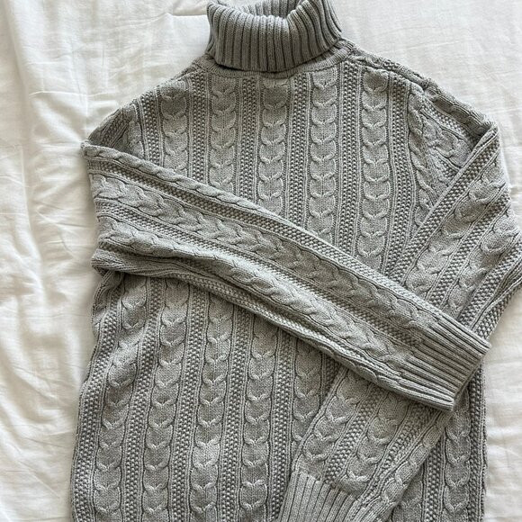 Grey cable knit utrtlenexk sweater - Picture 1 of 4